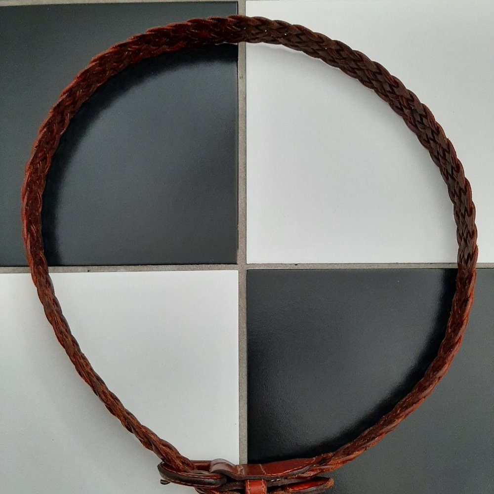 Belt - Picture 9 of 10